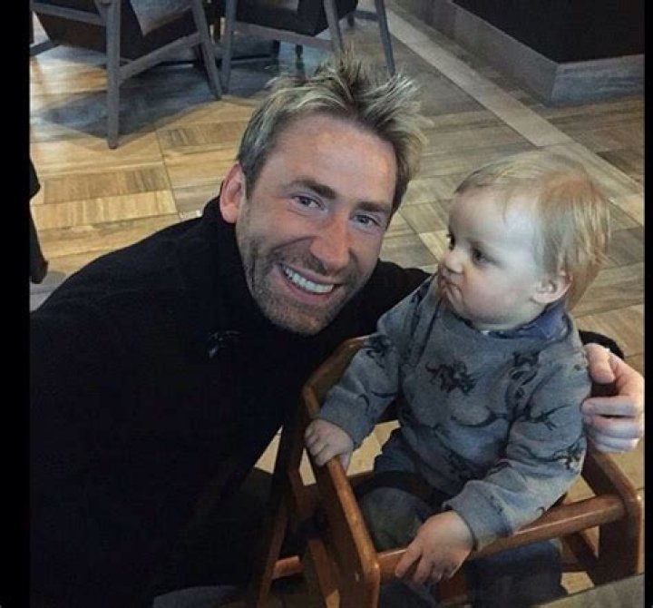 Unveiling Chad Kroeger's Father: The Man Behind The Music