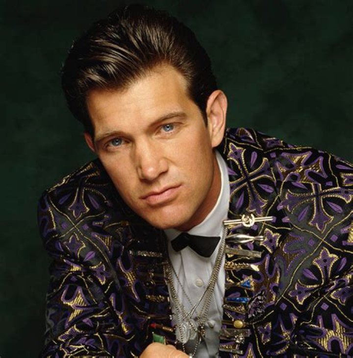 Chris Isaak's Parkinson's Journey: Impact And Resilience