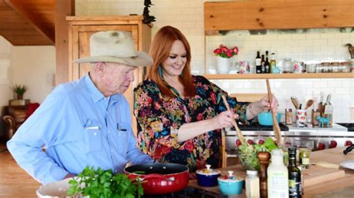 Pioneer Woman Dies Tragically: Latest Updates And Reactions