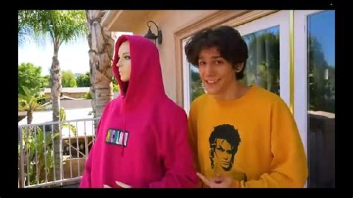 Did Zoe And Nick Break Up? Uncovering The Truth