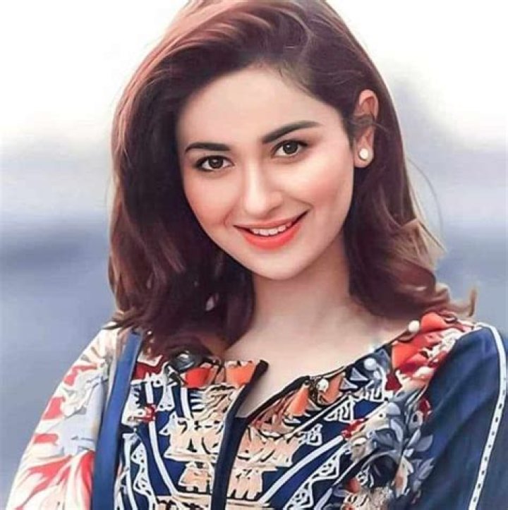 Unveiling The Enigma Of Hania Amir Height