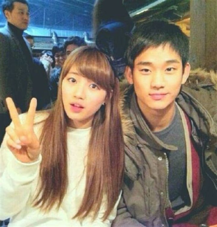 Unveiling The Mystery Of Kim Soo Hyun's Confirmed Girlfriend