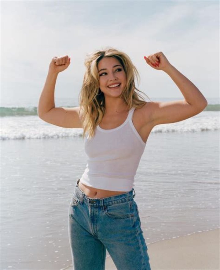 Exploring The Heights Of Madelyn Cline: A Closer Look At Her Journey