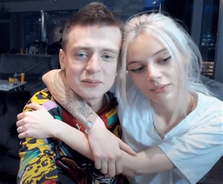 Unveiling The Journey Of Mellstroy And Wife: A Love Story