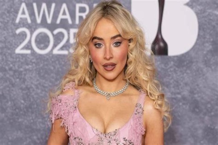 Understanding Sabrina Carpenter's Weight In KG: A Closer Look